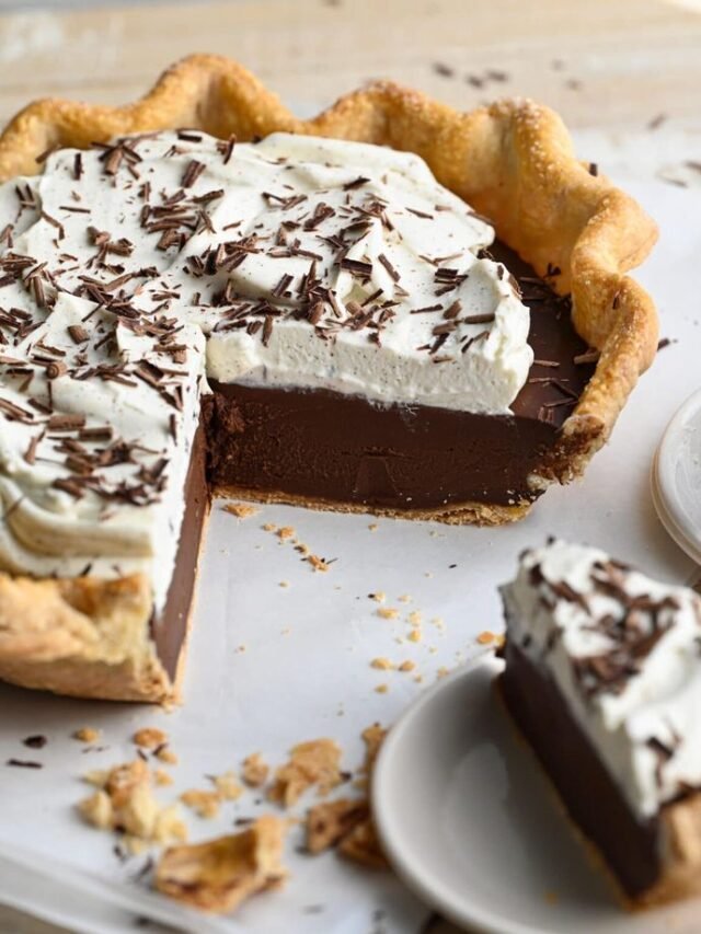 Chocolate Cream Pie Will Make You Feel Like A Kid Again